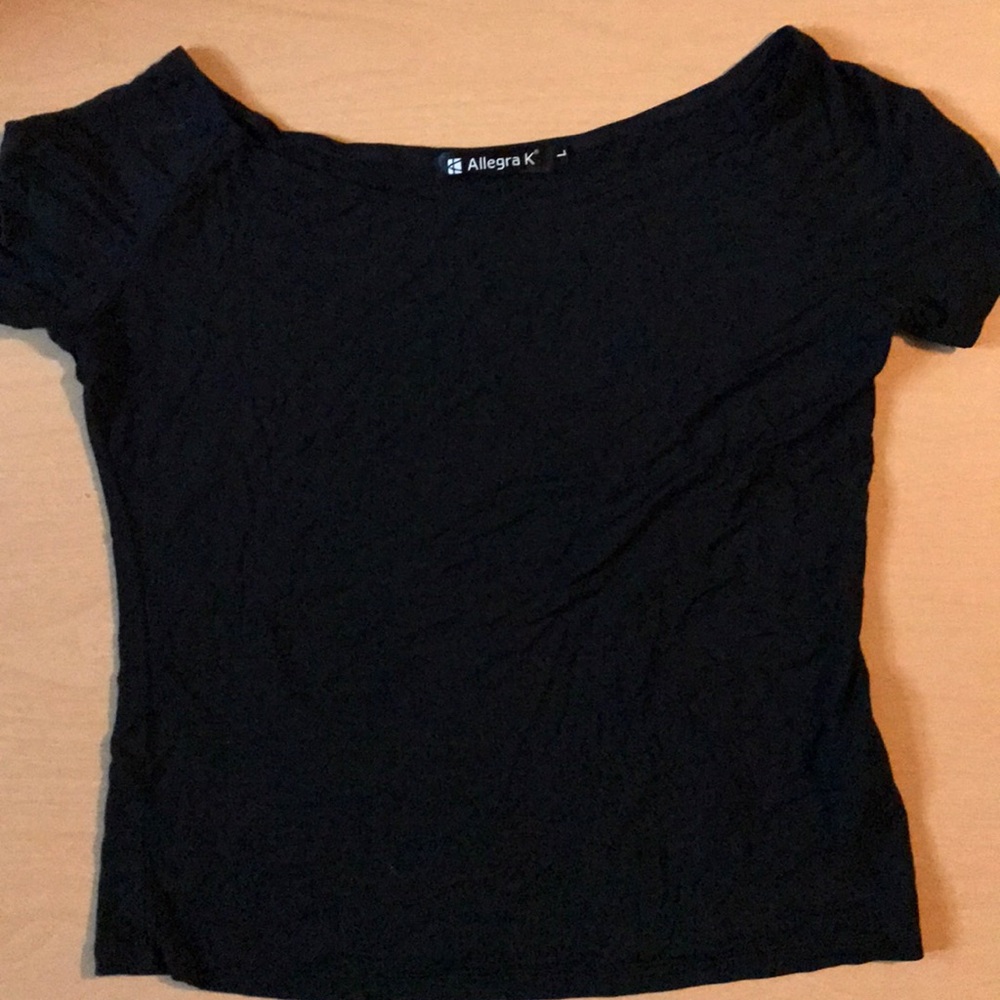 black tee